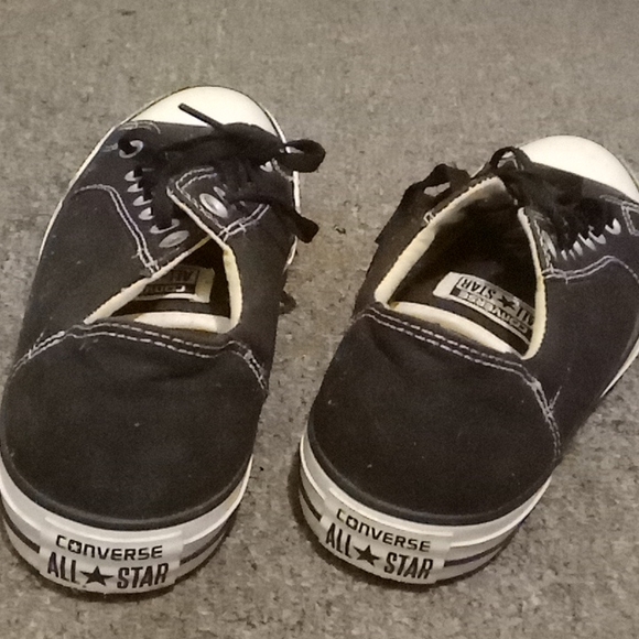 Black Converse 9.5 - Picture 4 of 4